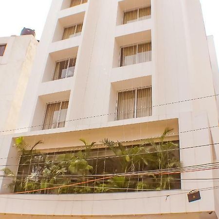 Hotel The Pioneer Visakhapatnam Esterno foto